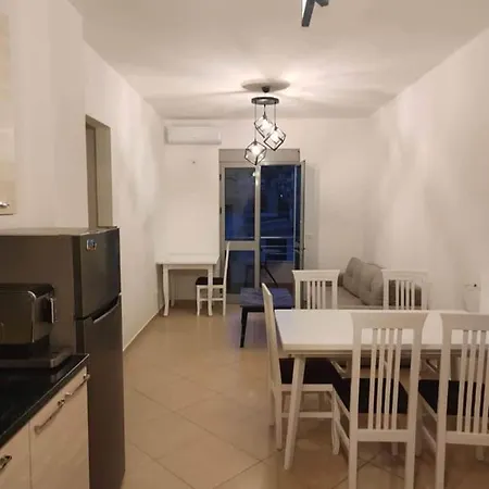 Apartman Sarka * Golem (Tirana)